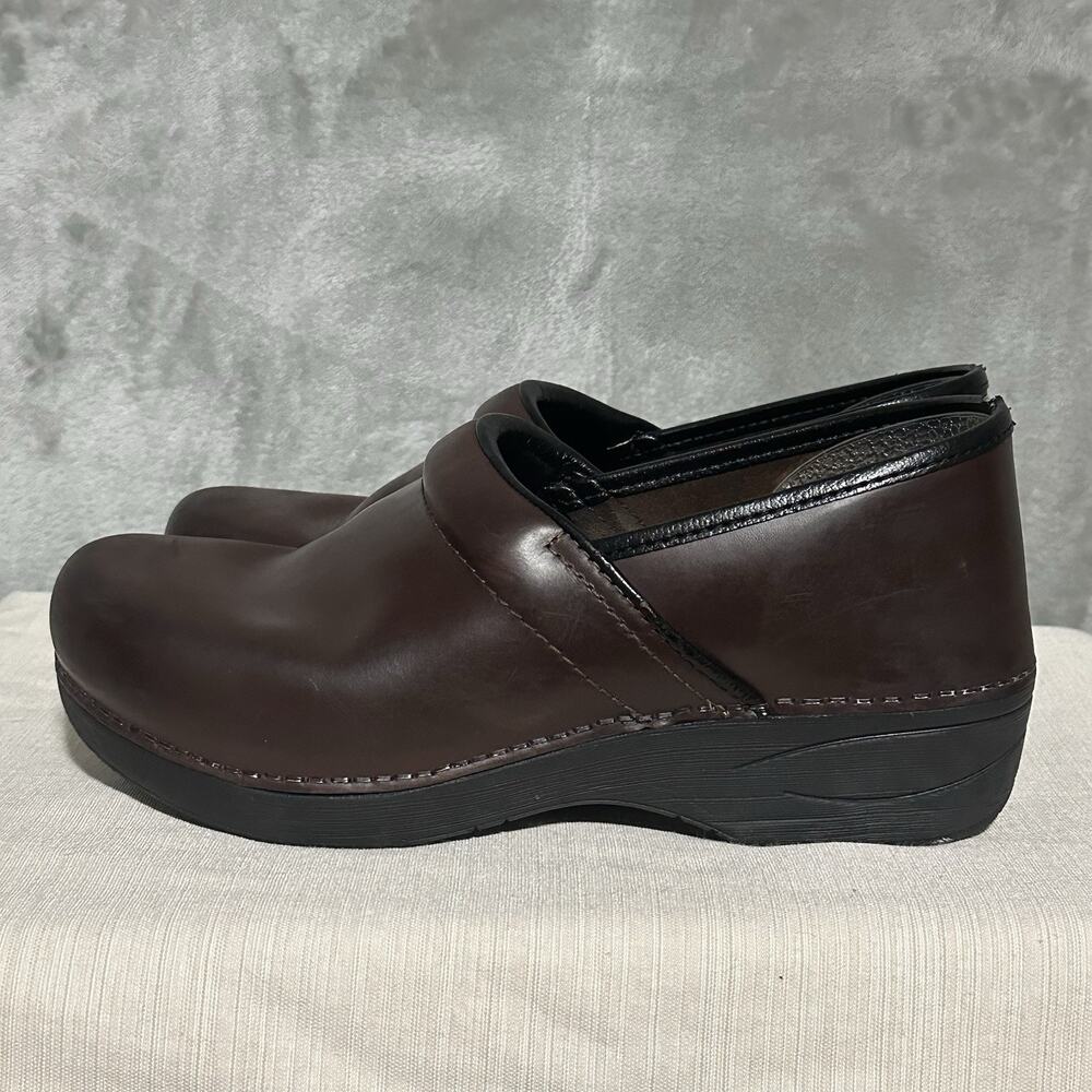 Dansko XP 2.0 Womens Waterproof Pull Up Clogs Size 40 Brown Leather Slip Resist - Picture 4 of 10
